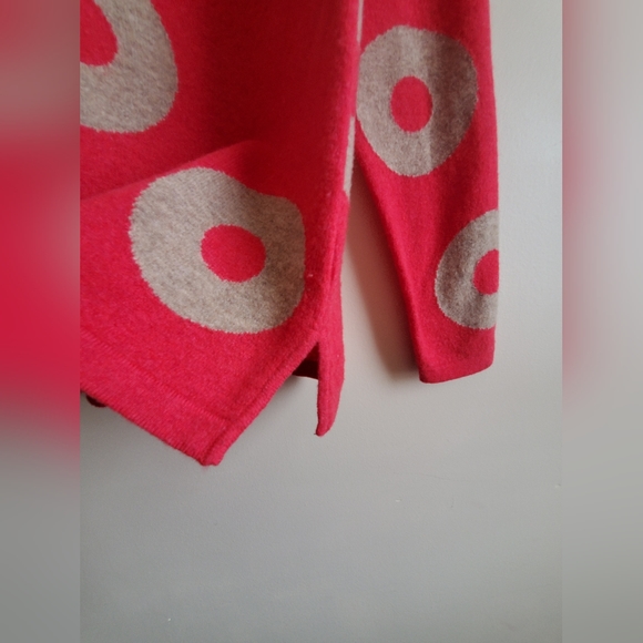 Mansted 100% Lambswool Tart Red donut shape patthern sweater Small - Picture 3 of 7
